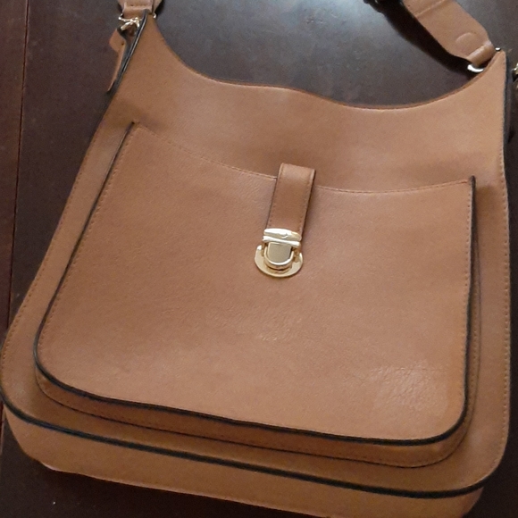 Neiman Marcus Handbags - NWOT NEIMAN' MARCUS CROSSBODY